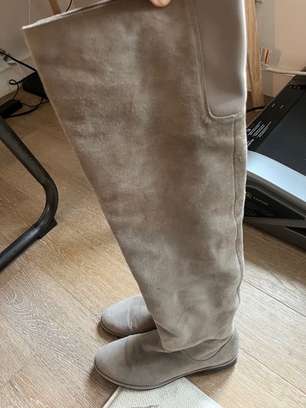Fangirl Boots in Praline Suede, Stuart Weitzman - Picture 10 of 12